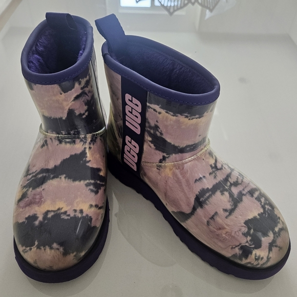 UGG Shoes - UGG Kids Tie-Dye Boots - Purple and Black